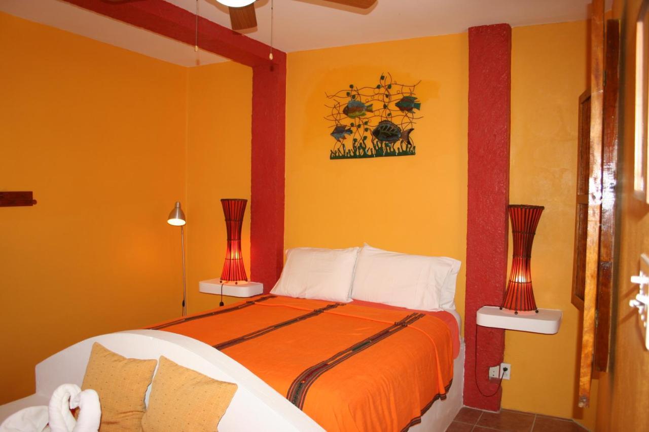 Seaside Cabanas Hotel Caye Corker 외부 사진