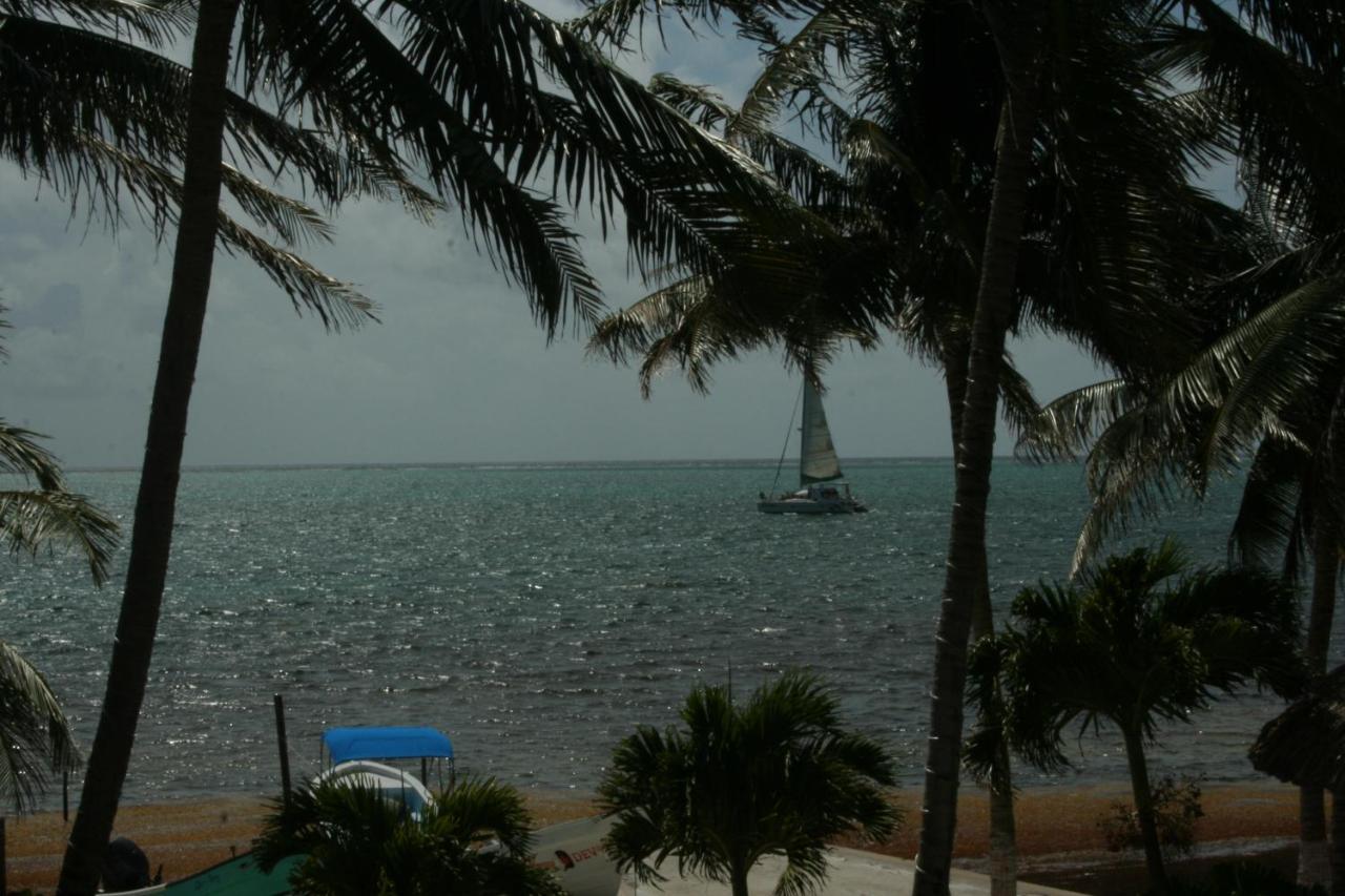 Seaside Cabanas Hotel Caye Corker 외부 사진